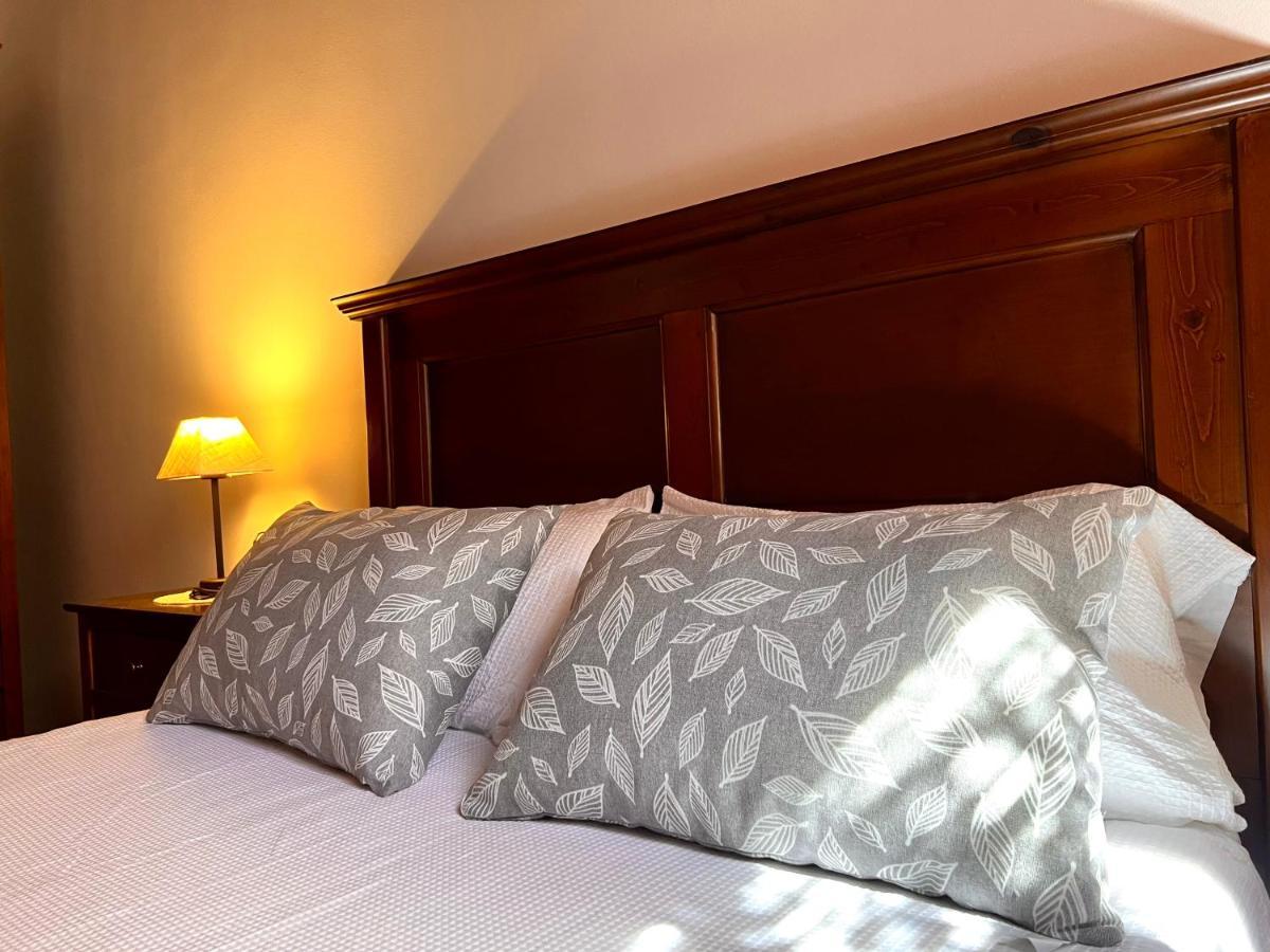 Apartament La Noguera - L'Amfitriona Rialp Eksteriør billede