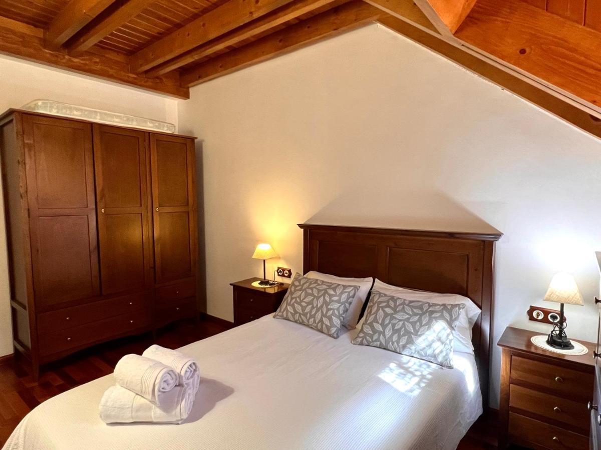 Apartament La Noguera - L'Amfitriona Rialp Eksteriør billede
