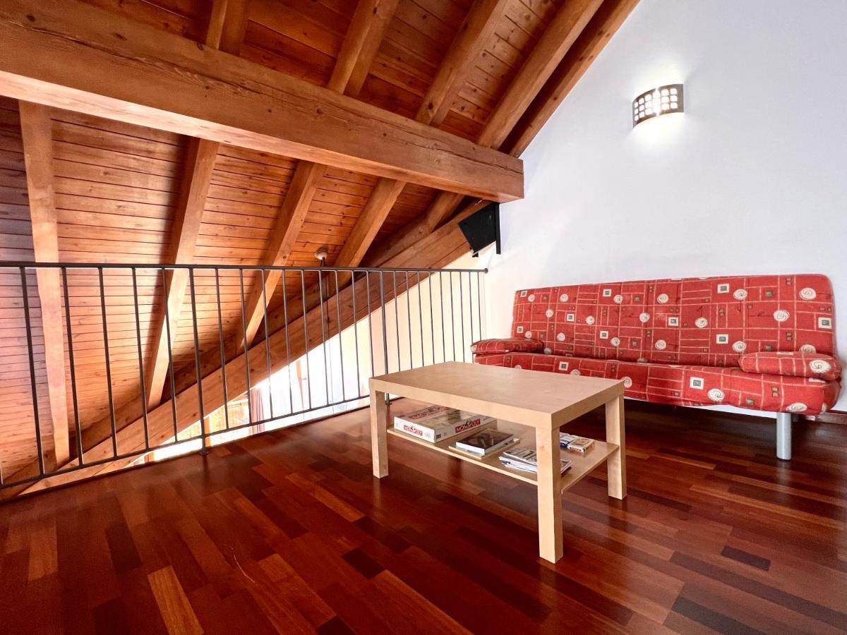 Apartament La Noguera - L'Amfitriona Rialp Eksteriør billede